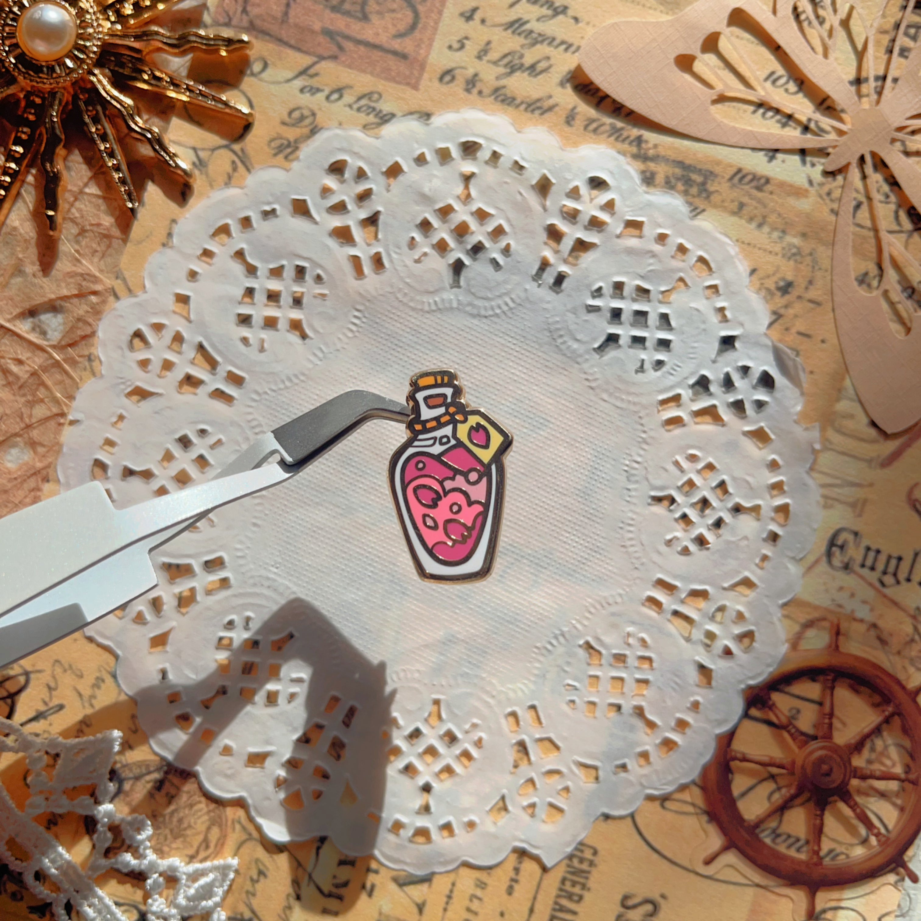 OP Dungeons & Pirates Mini Inventory Pins